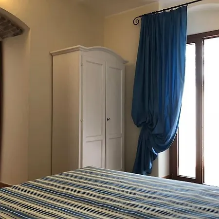 Eremo Dei Poeti Diffuso Lantgård *