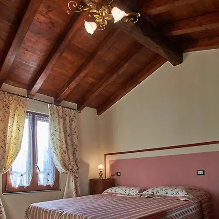 Eremo Dei Poeti Diffuso Farm stay