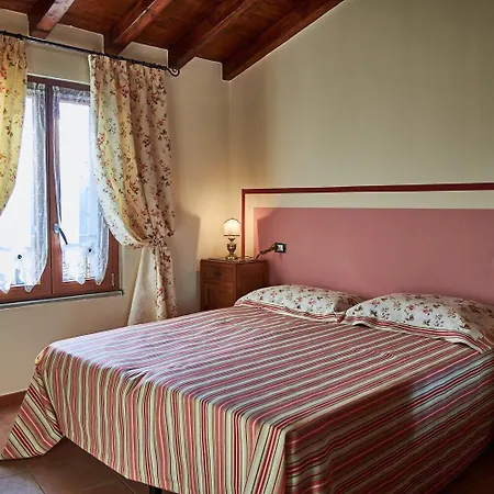 Eremo Dei Poeti Diffuso Lantgård Aulla