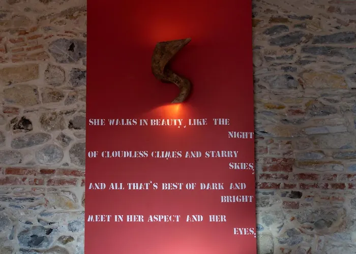 Eremo Dei Poeti Diffuso 农家乐 奥拉