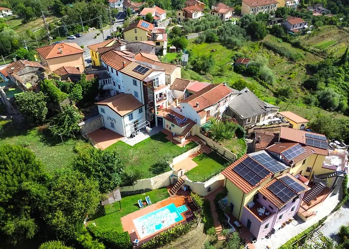 בית חווה Eremo Dei Poeti Diffuso *